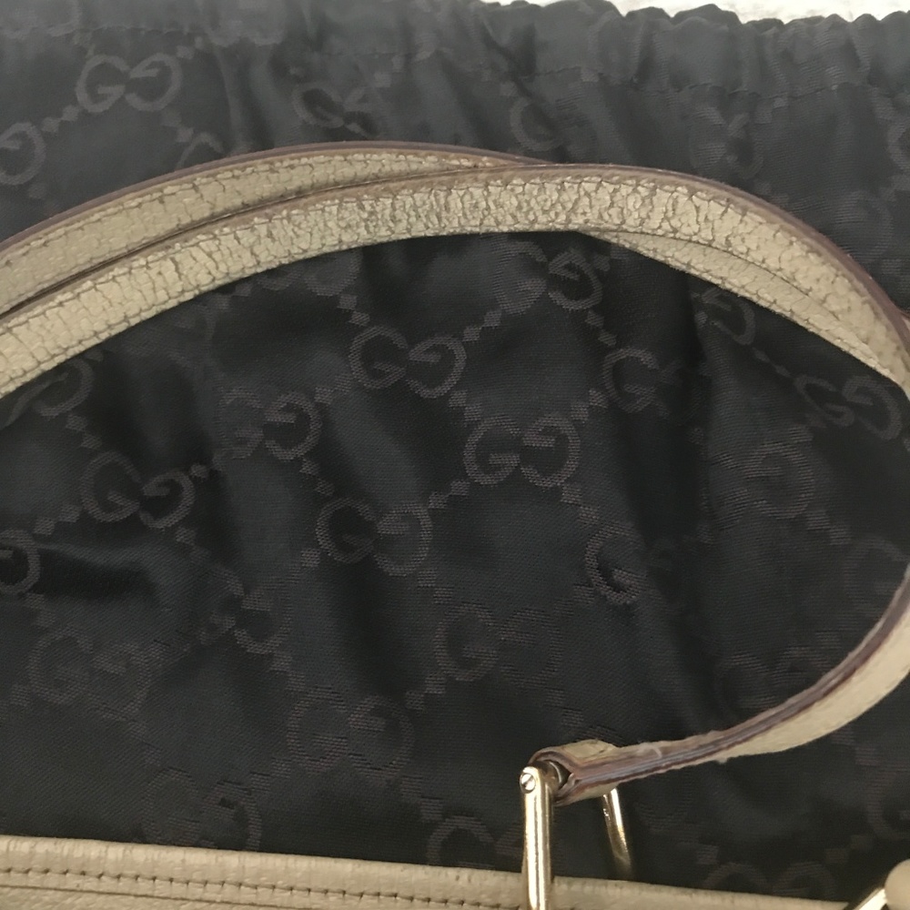 Gucci Shoulder Bag in Canvas - Picture 5 of 8